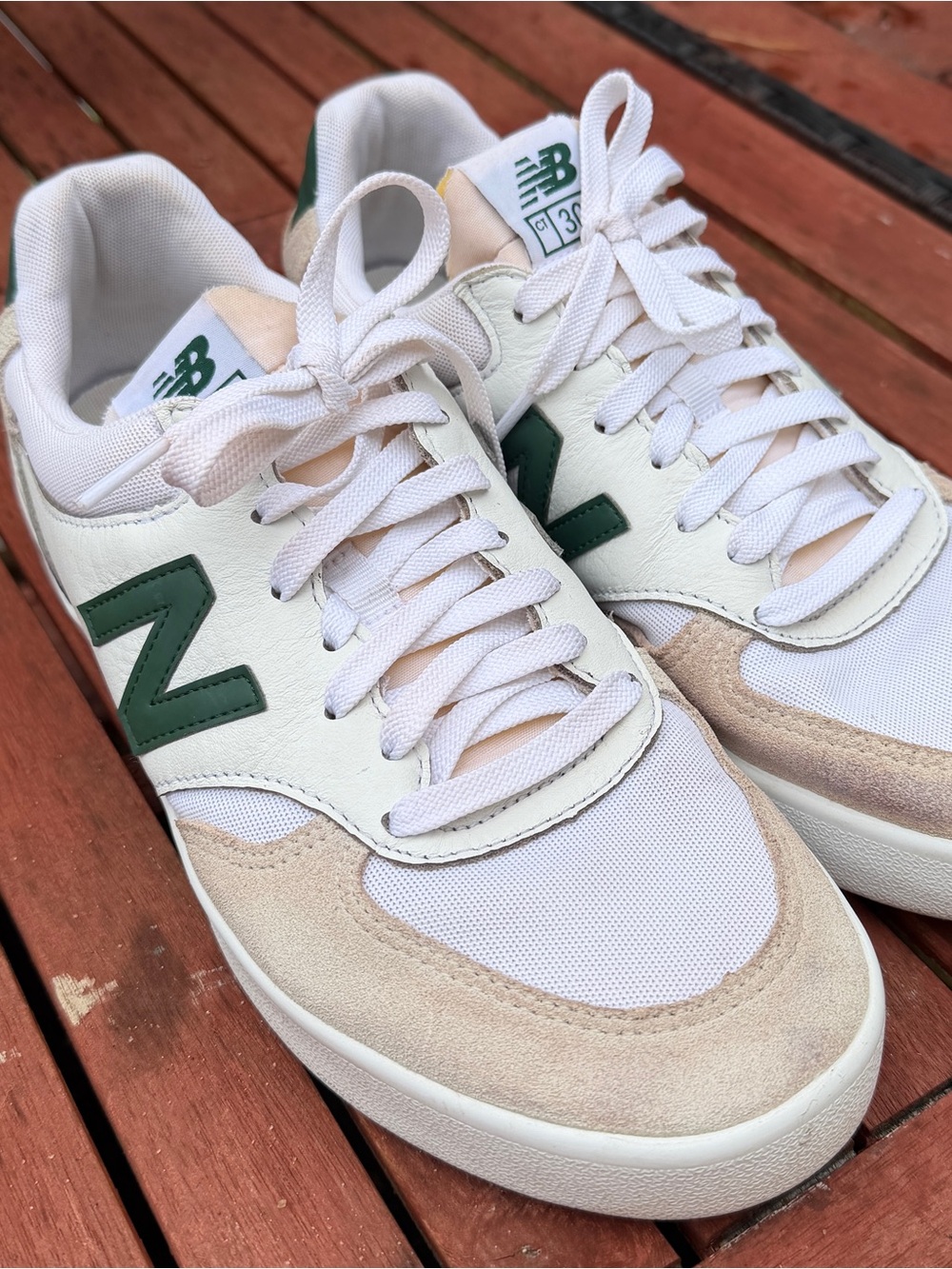 New Balance White, Green & Beige CT300 The Court Line Sneakers